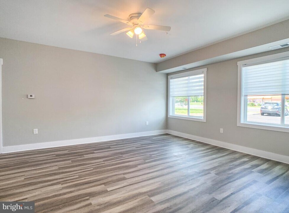 640 Lincoln Hwy-Unit -2 in Fairless Hills, PA - Building Photo