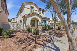 981 S Deerfield Ln in Gilbert, AZ - Building Photo