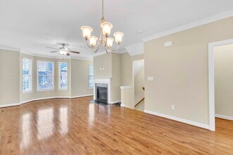 112 Peyton Randolph Dr in Yorktown, VA - Building Photo - Building Photo