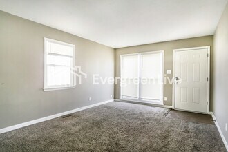 1665 Shady Lane Rd in Columbus, OH - Building Photo - Building Photo