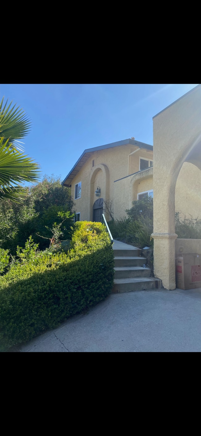 property at 9640 Royalton Dr