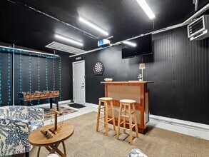 5012 Hollyview Dr in Vermilion, OH - Building Photo - Building Photo