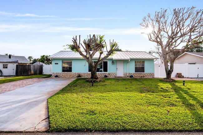 property at 8675 SW Keathley Ct