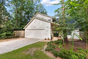 10 Glorybower Ct in Spring, TX - Building Photo