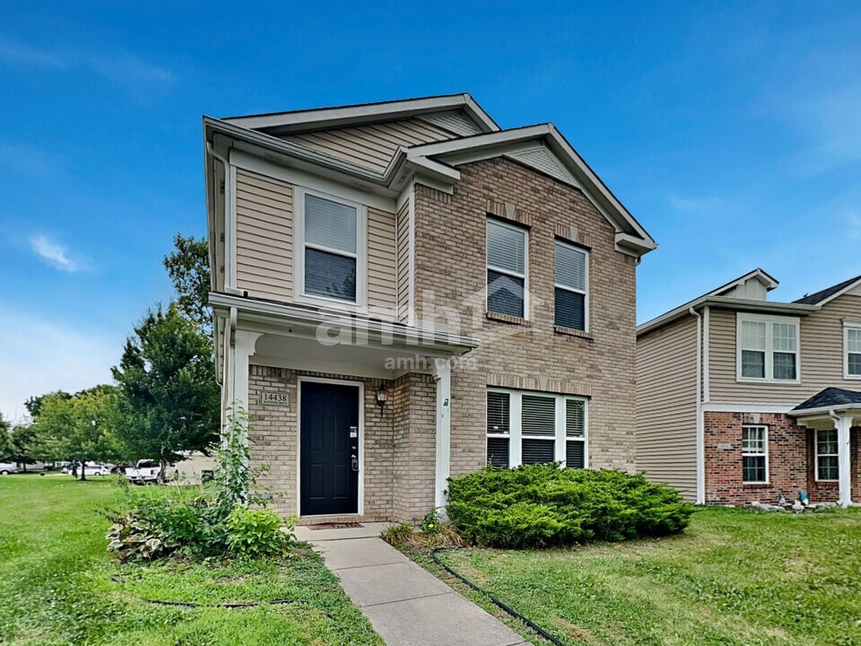 14438 Banister Dr in Noblesville, IN - Building Photo