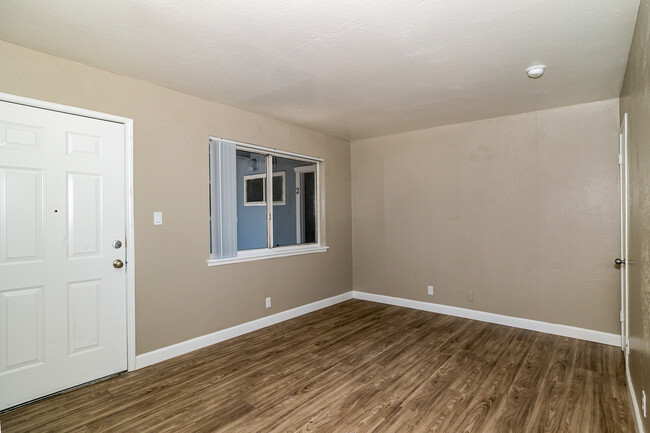 The Quarter in Carmichael, CA - Building Photo - Interior Photo