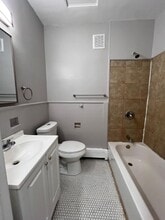 1166 Dixwell Ave, Unit #1166 in Hamden, CT - Building Photo - Building Photo