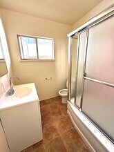 326 S Gramercy Pl in Los Angeles, CA - Building Photo - Building Photo