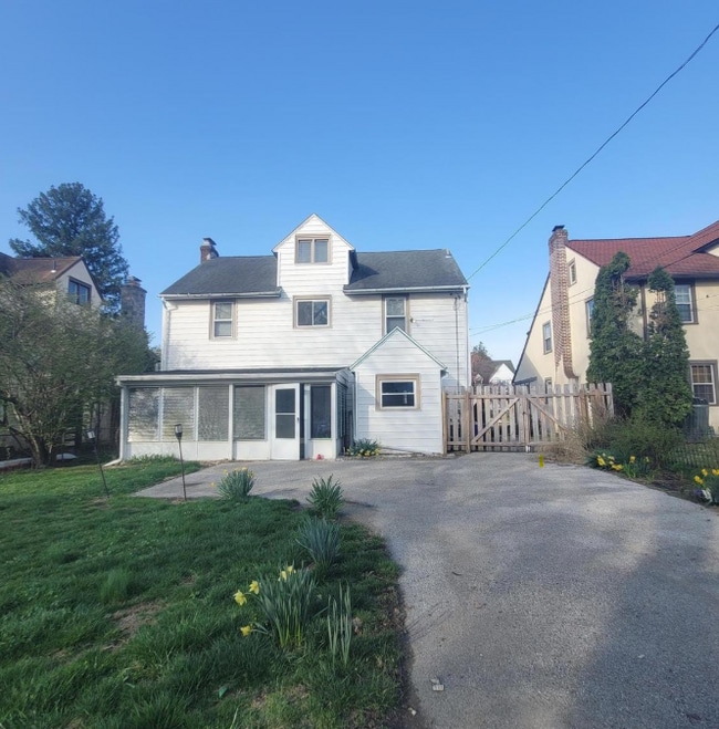 1005 Drexel Ave in Drexel Hill, PA - Building Photo - Building Photo