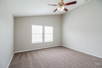 926 Hannah Way in Dallas, TX - Building Photo - Building Photo