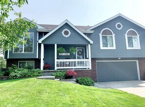1807 Savannah Dr in Papillion, NE - Building Photo - Building Photo