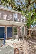 1235 N Bronough St in Tallahassee, FL - Foto de edificio - Building Photo