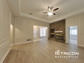 528 Renee Ln in Desoto, TX - Building Photo - Building Photo