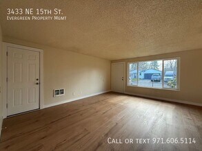 3433 NE 15th St in Gresham, OR - Building Photo - Building Photo