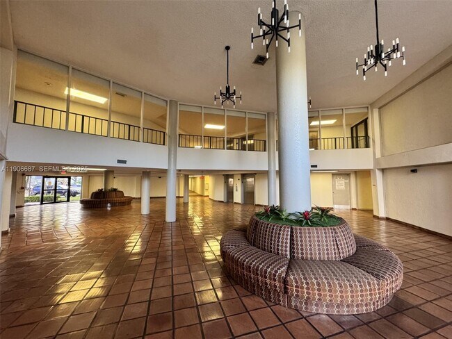 5800 SW 127th Ave in Miami, FL - Building Photo - Building Photo