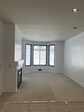 280 Caldecott Ln, Unit 116 in Oakland, CA - Building Photo - Building Photo