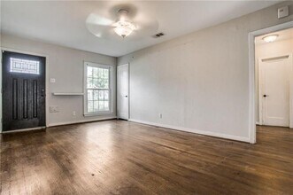 4726 Wateka Dr in Dallas, TX - Building Photo - Building Photo