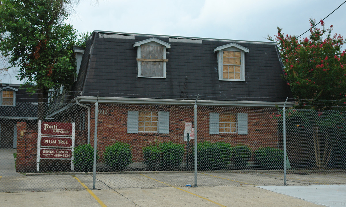 3911 Division St in Metairie, LA - Building Photo