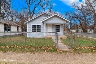 329 Edwards St in Bossier City, LA - Building Photo