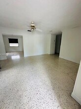 3418 SW 23rd Terrace in Miami, FL - Building Photo - Building Photo