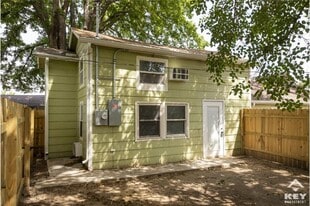 2021 Jackson N Ave in Wichita, KS - Building Photo