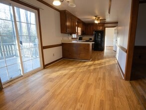 12421 Perrywinkle Rd in Glen Allen, VA - Building Photo - Building Photo