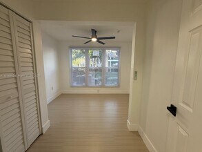 2319 N Congress Ave in Boynton Beach, FL - Building Photo - Building Photo