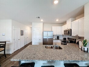 1303 Tallowwood Ln in Davenport, FL - Building Photo - Building Photo