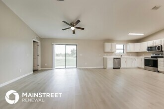 148 Partridge St in Lehigh Acres, FL - Building Photo - Building Photo