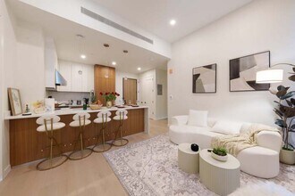 35-32 Leavitt St in Queens, NY - Building Photo - Building Photo