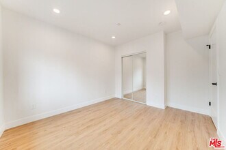 1802 1/2 S Highland Ave in Los Angeles, CA - Building Photo - Building Photo