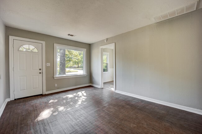 2101 S V St in Fort Smith, AR - Building Photo - Building Photo