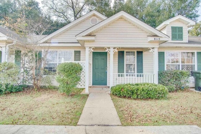 8115 Heirloom Dr in Pensacola, FL - Foto de edificio - Building Photo