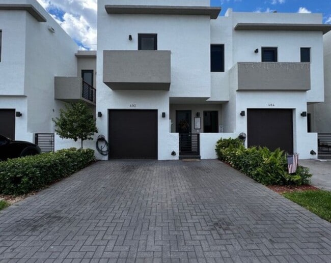 property at 492 SW 91st Pl