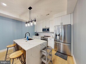 927 Kennedy St NW, Unit 303 in Washington, DC - Building Photo - Building Photo