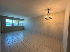 1740 Ocean Shore Blvd in Ormond Beach, FL - Building Photo - Building Photo