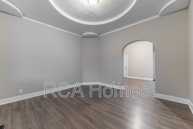 704 Sanders St in Indianapolis, IN - Building Photo - Building Photo