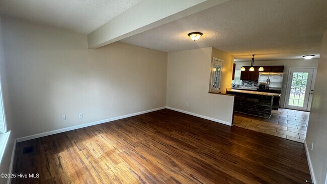 112 Shamrock Dr in Jacksonville, NC - Building Photo - Building Photo