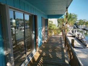 201 Cutthroat Dr in Cudjoe Key, FL - Building Photo - Building Photo