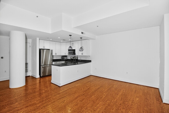 1211 13th St NW, Unit T3 in Washington, DC - Building Photo - Building Photo
