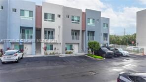 2555 NE 193rd St in Miami, FL - Building Photo