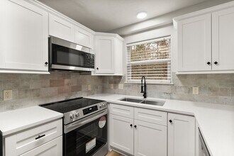 1799 League Line Rd in Conroe, TX - Building Photo - Building Photo