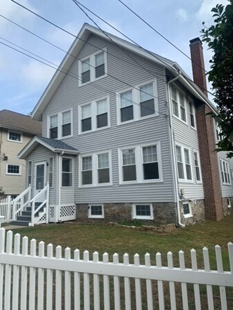 20 Colbert St, Unit 1 in Boston, MA - Foto de edificio