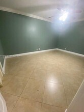 3933 Cocoplum Cir in Coconut Creek, FL - Foto de edificio - Building Photo