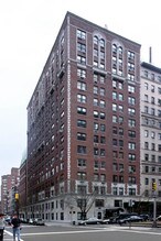 975 Park Ave in New York, NY - Foto de edificio - Building Photo