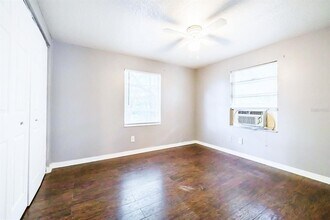 2507 W Virginia Ave in Tampa, FL - Foto de edificio - Building Photo