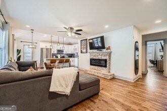 1746 Hadlock St SW in Atlanta, GA - Building Photo - Building Photo