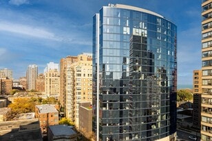 2950 North Sheridan in Chicago, IL - Building Photo