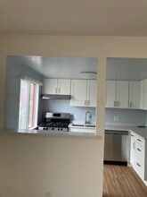 905 California Ave, Unit 905 in Santa Monica, CA - Foto de edificio - Building Photo