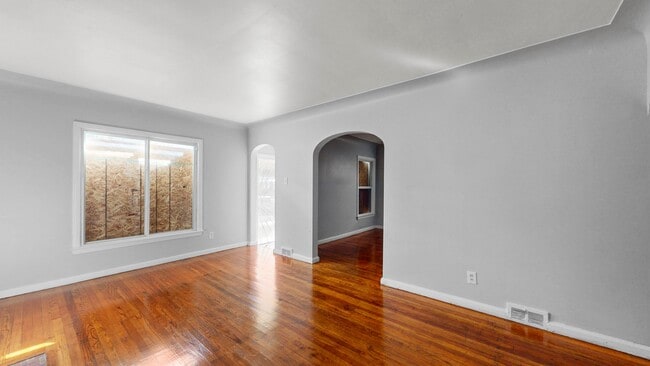 5075 Eastlawn St in Detroit, MI - Foto de edificio - Building Photo
